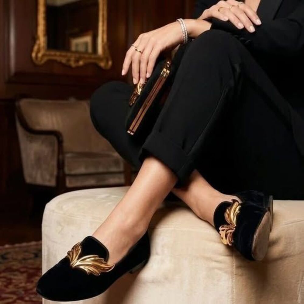 Beautiful Giuseppe Zanotti Black Velvet Dahlia Loafers EU 38.5 US 7.5 - 8 W